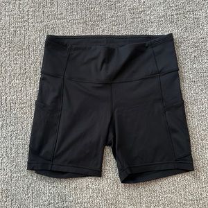 Lululemon Fast & Free 5” Short // Size 8
